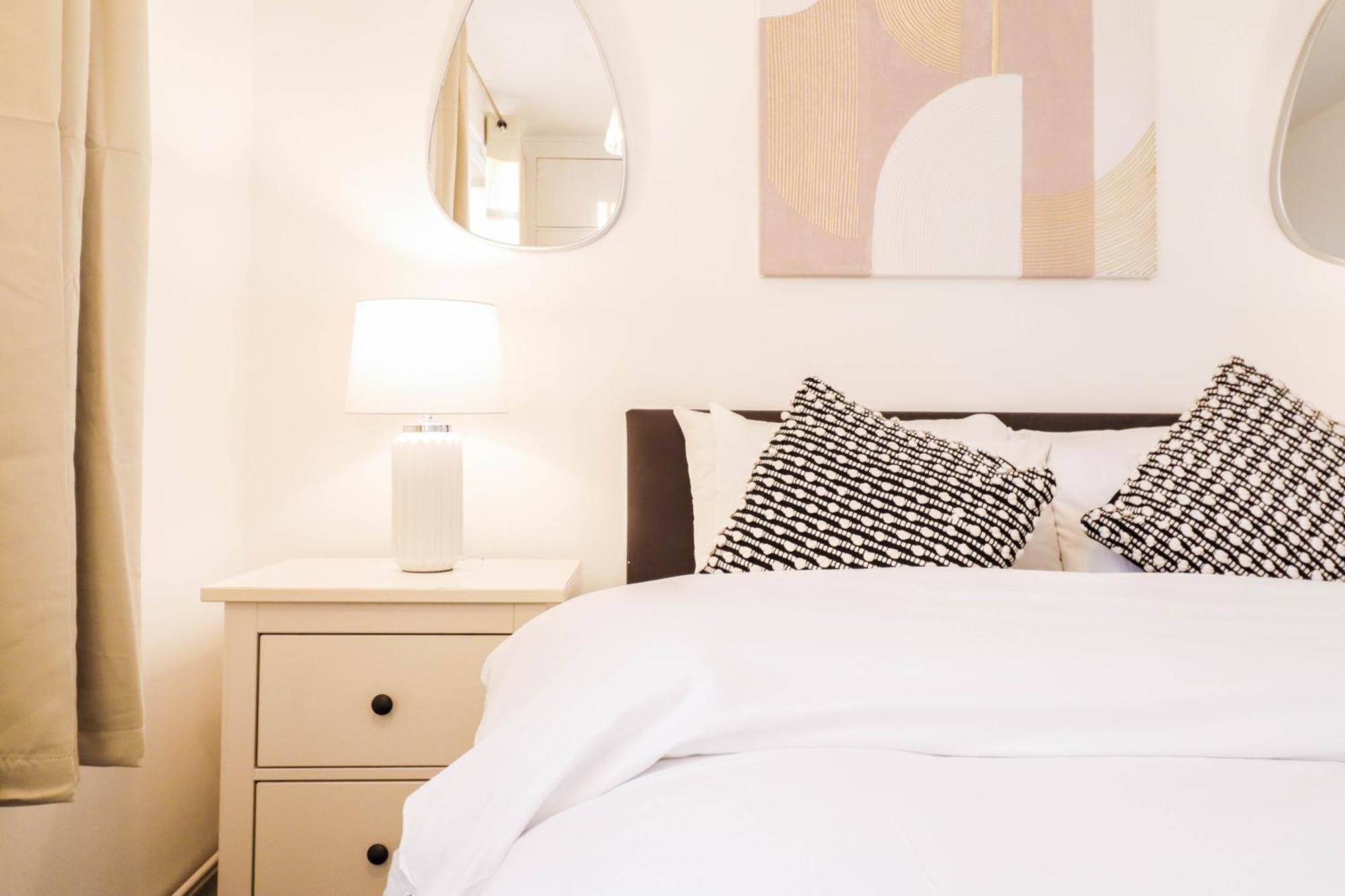 Stylish 3-bedroom Maisonette In Clapham Appartamento