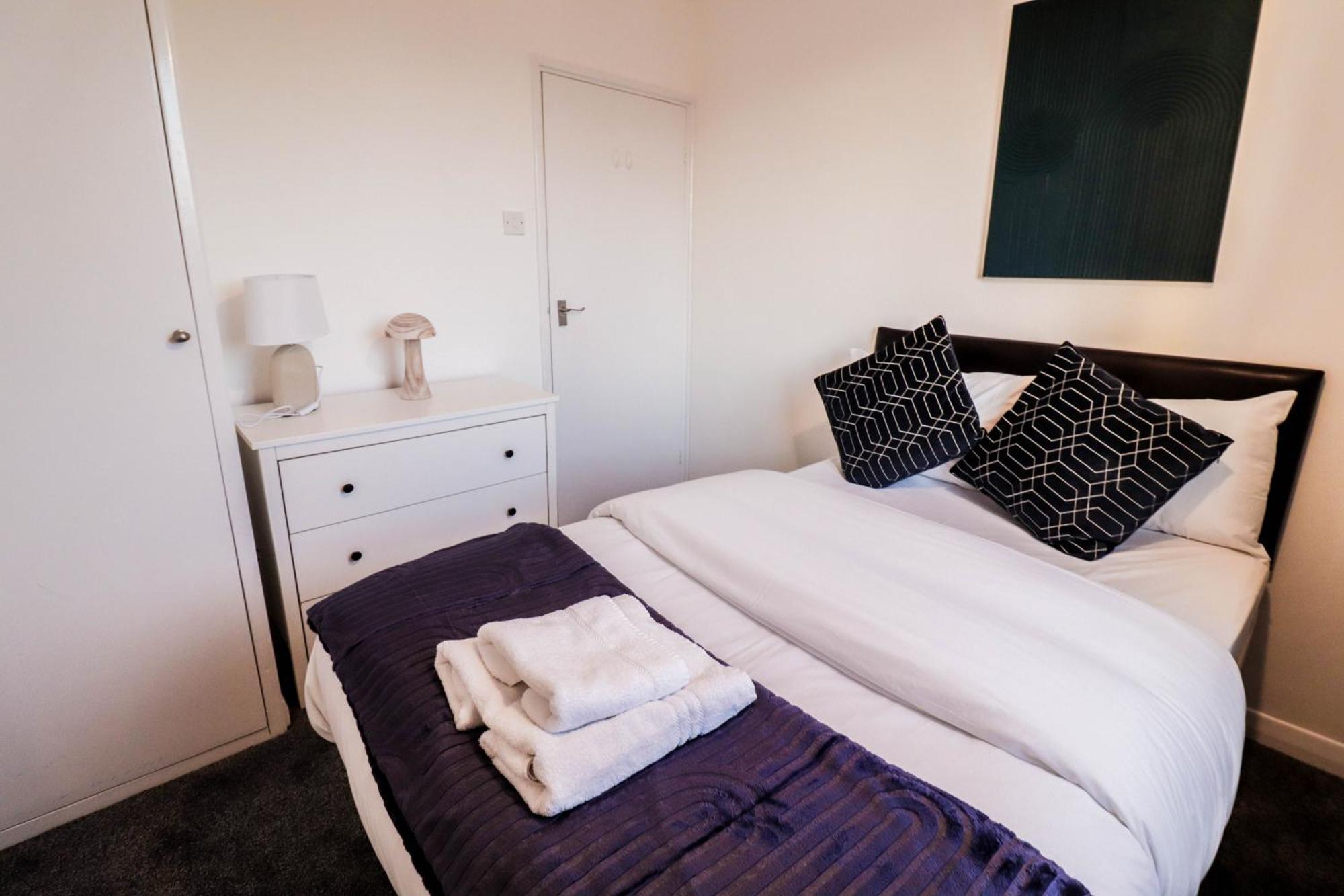 Stylish 3-bedroom Maisonette In Clapham Appartamento Londra