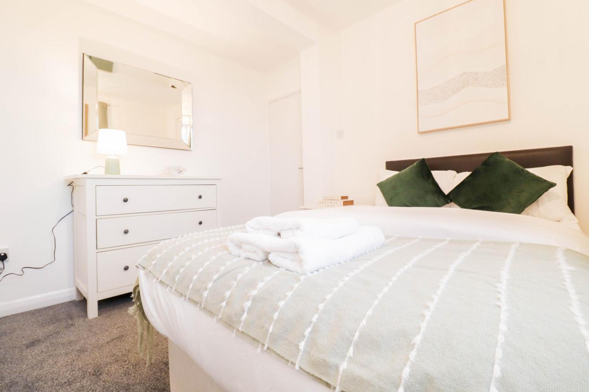 Stylish 3-bedroom Maisonette In Clapham Londra