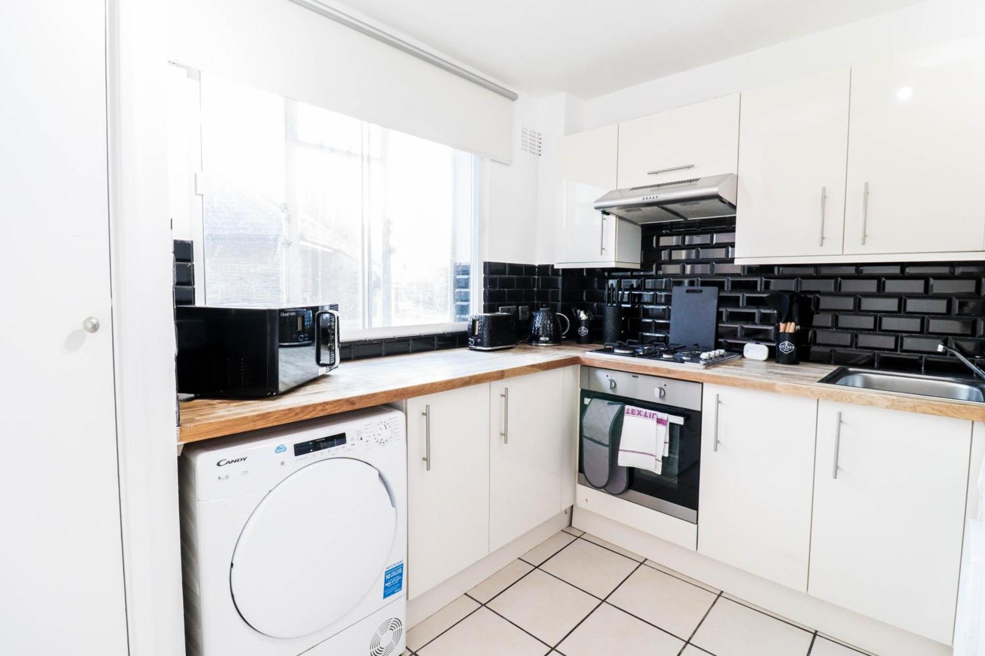 Stylish 3-bedroom Maisonette In Clapham *